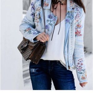 BLANK NYC FLORAL EMBROIDED DENIM JACKET